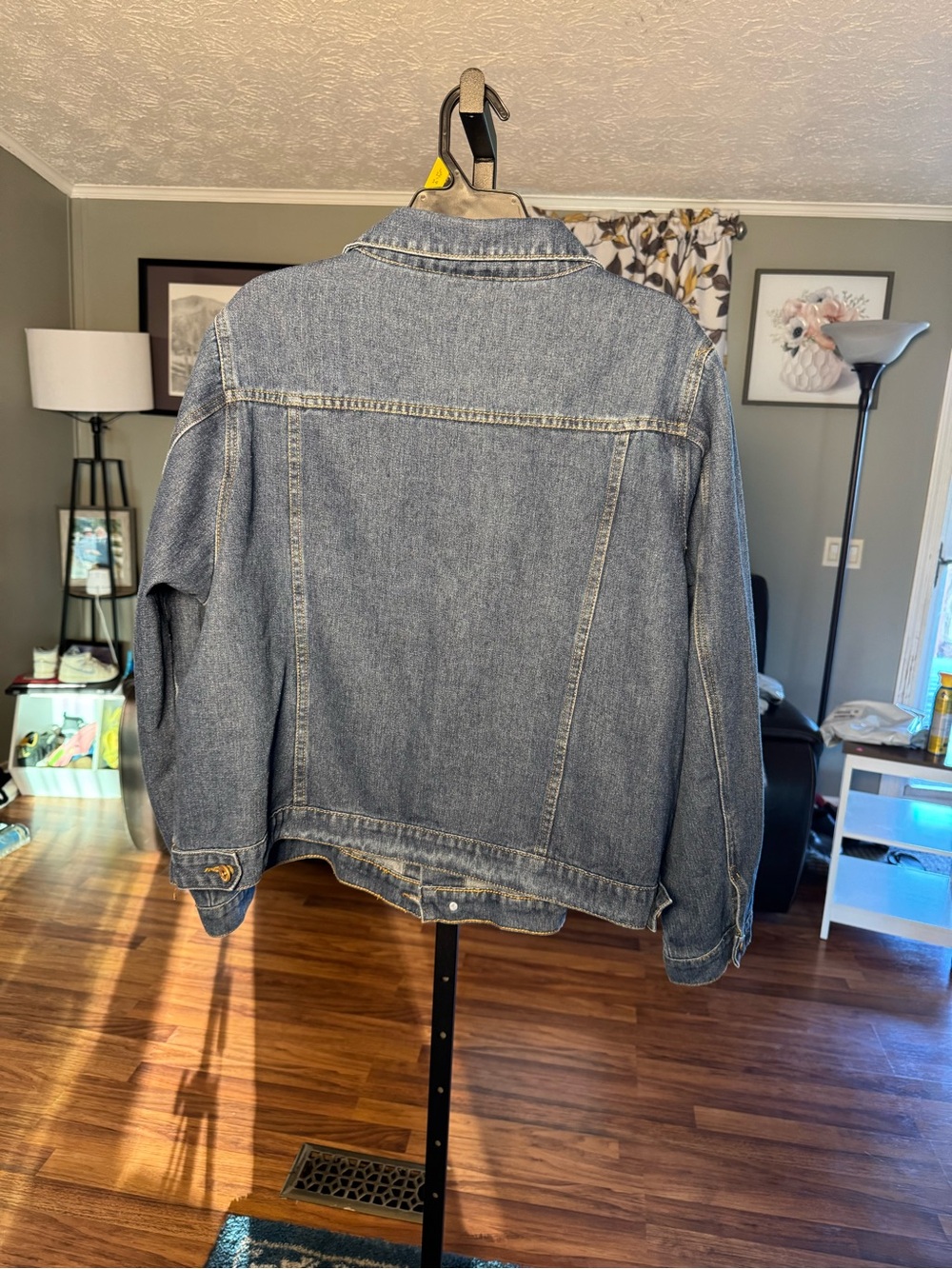 Classic Plus Size Dark Blue Denim Jacket - Picture 2 of 6